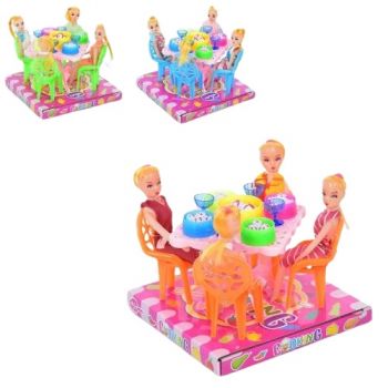 їдальня стіл, 4 стільці, 4 ляльки, посуд, в слюді 14х14х12см.  77-78  (54)